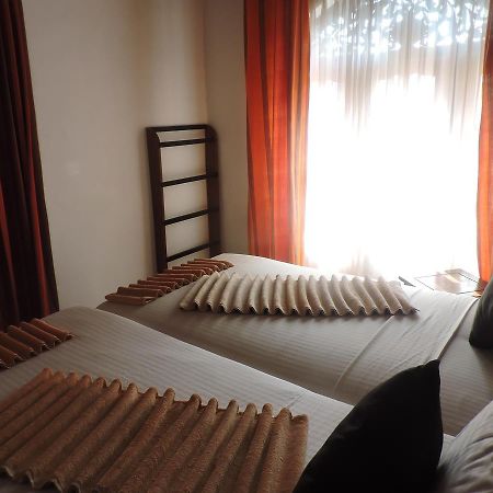 Samaya Beach Hotel Unawatuna Eksteriør billede