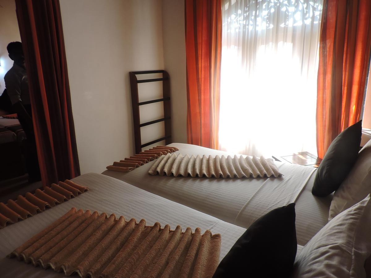Samaya Beach Hotel Unawatuna Eksteriør billede
